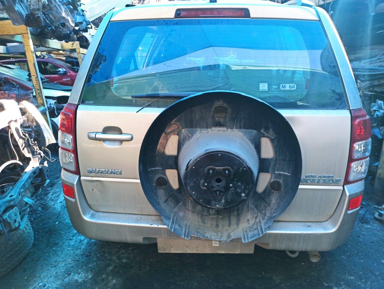  Suzuki GRAND NOMADE 2009    EN DESARME
